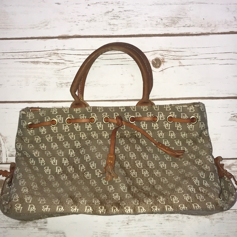 Dooney & Bourke purse